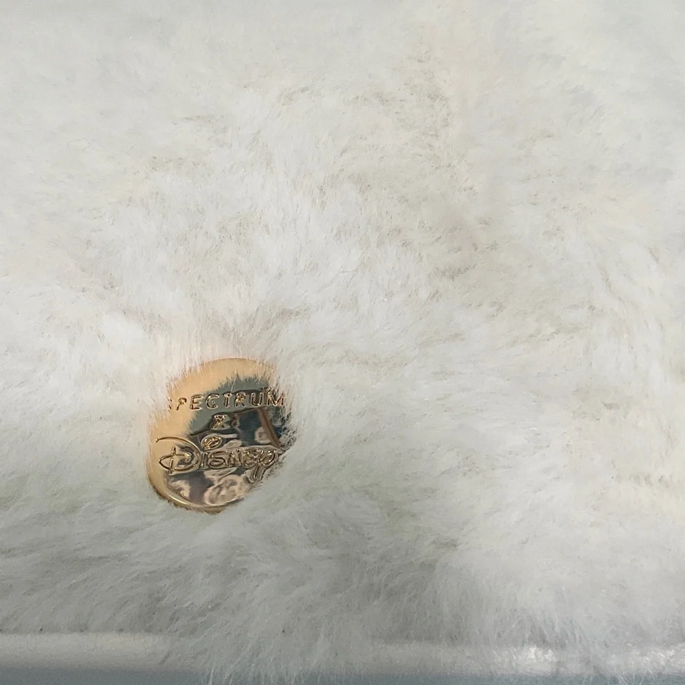 Disney  White and Gold Fur Accessory